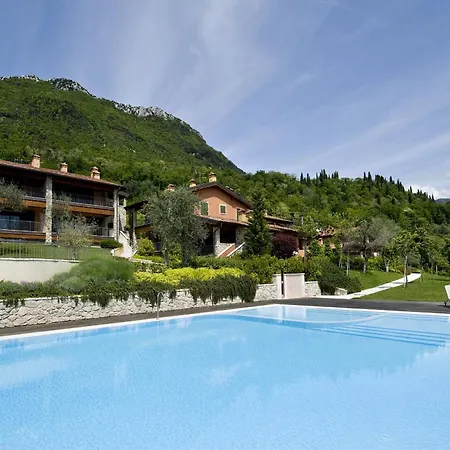 Eagle - Theater アパート