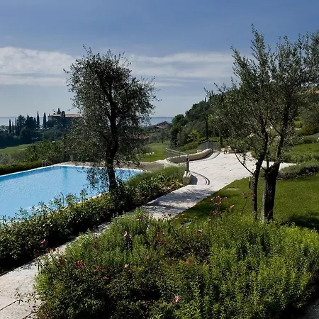 アパート Eagle - Theater *