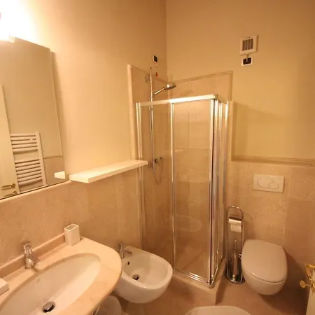 Apartment Eagle - Theater *